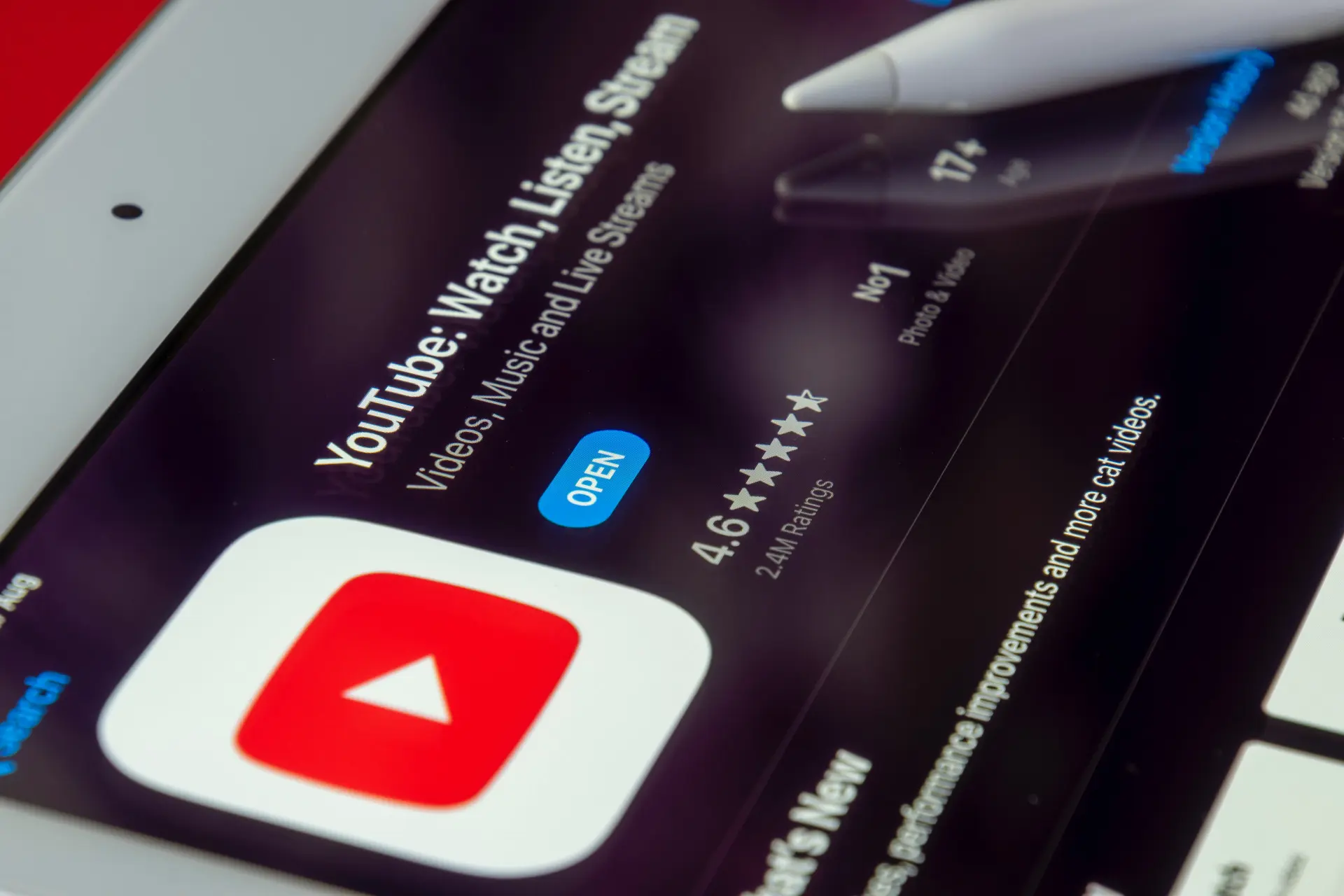 Рекордсмены YouTube: 10 самых просматриваемых роликов с музыкой за последние 10 лет