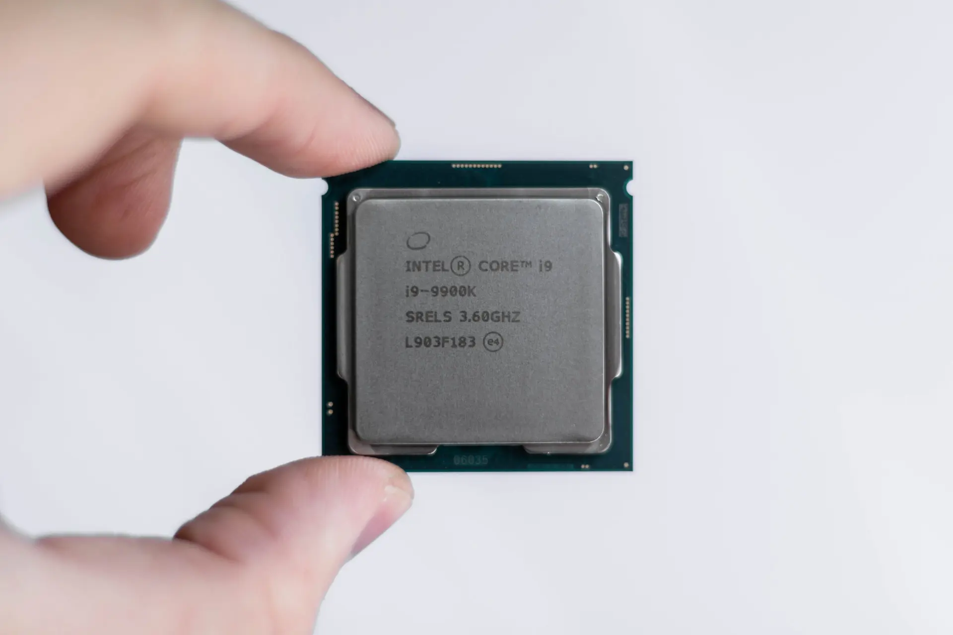 Кто кого: Intel i9-9900K против i9-13900 в современных играх