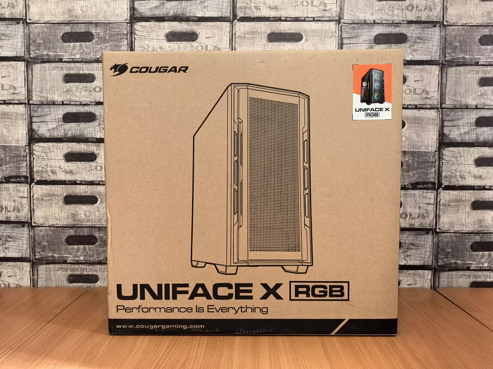 Обзор компьютерного корпуса Cougar Uniface X RGB