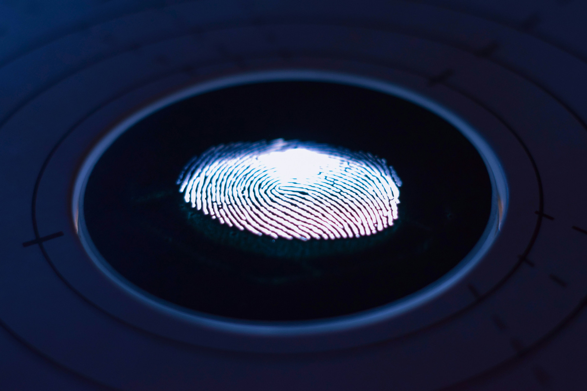 HUAWEI патентует новый подэкранный сканер отпечатков пальцев