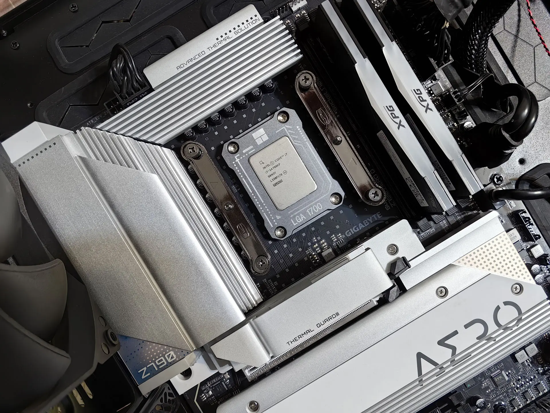 Intel i7-10700K против i7-11700K, i7-12700K, i7-13700K, i7-14700K:мега-бойня процессоров
