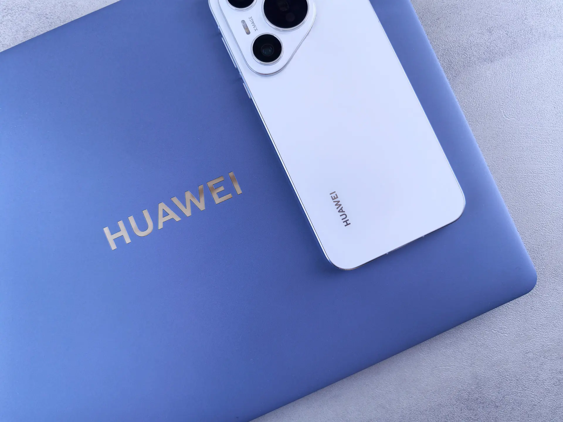 Huawei анонсировала новые устройства с инновационными технологиями на мировом рынке