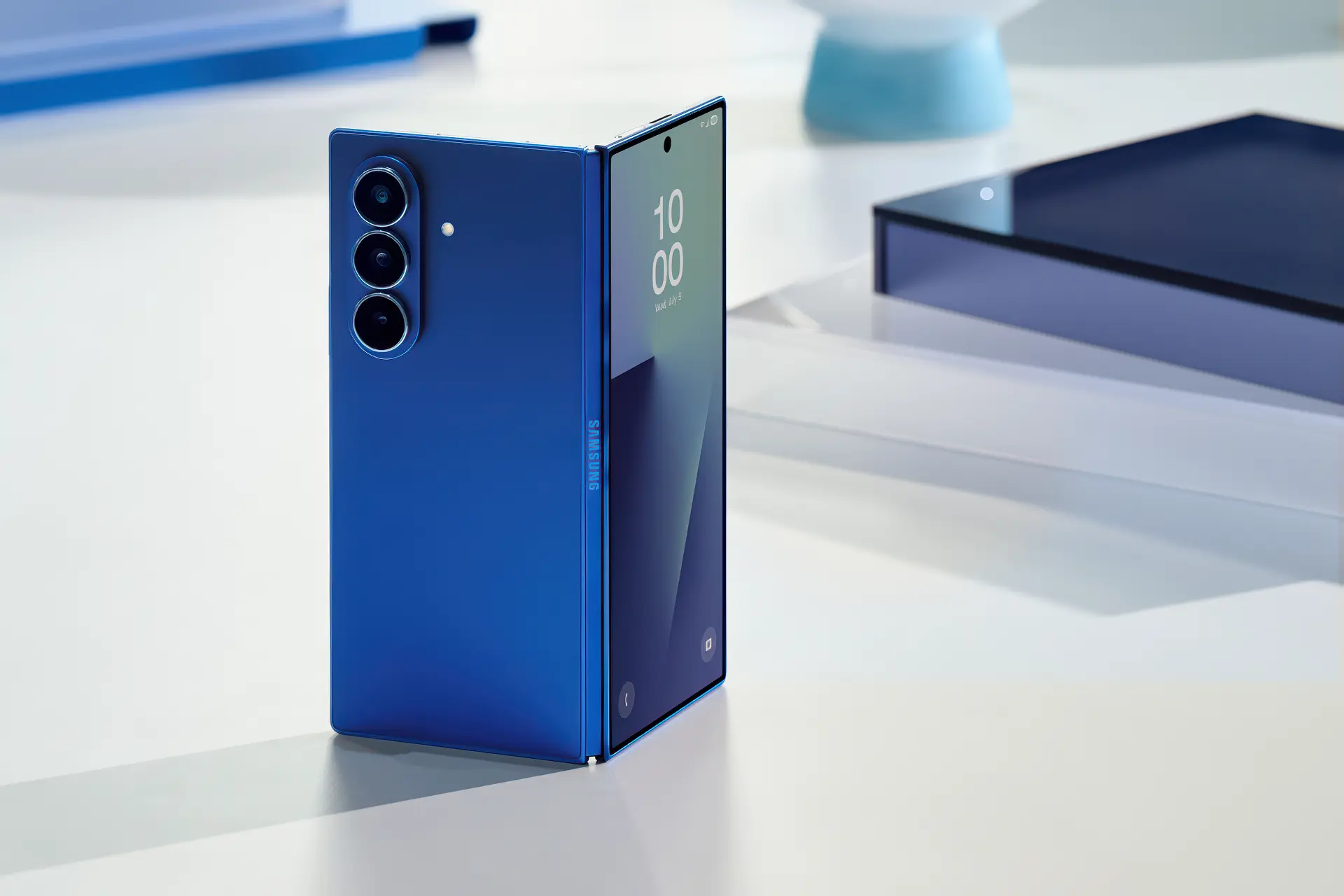 Samsung Galaxy Z Fold 7: проблемы шарнира и динамика в тесте