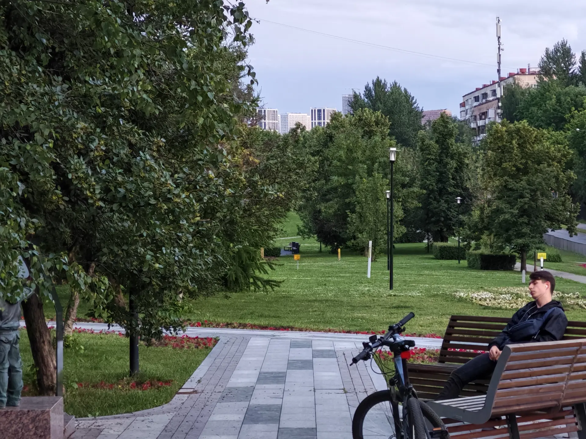 Сравнение камер: HUAWEI Pura 70 или HONOR 400 Pro