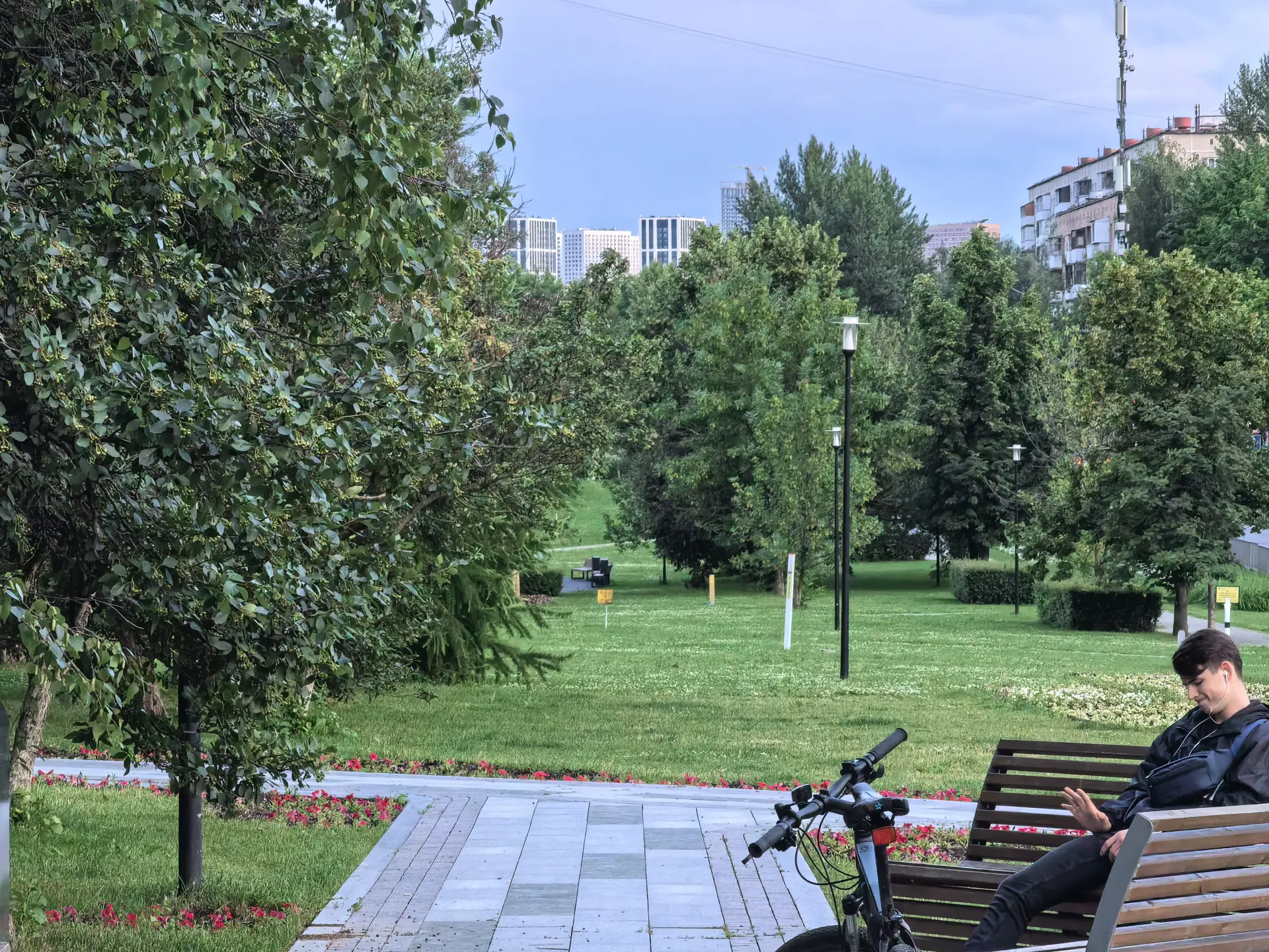Сравнение камер: HUAWEI Pura 70 или HONOR 400 Pro