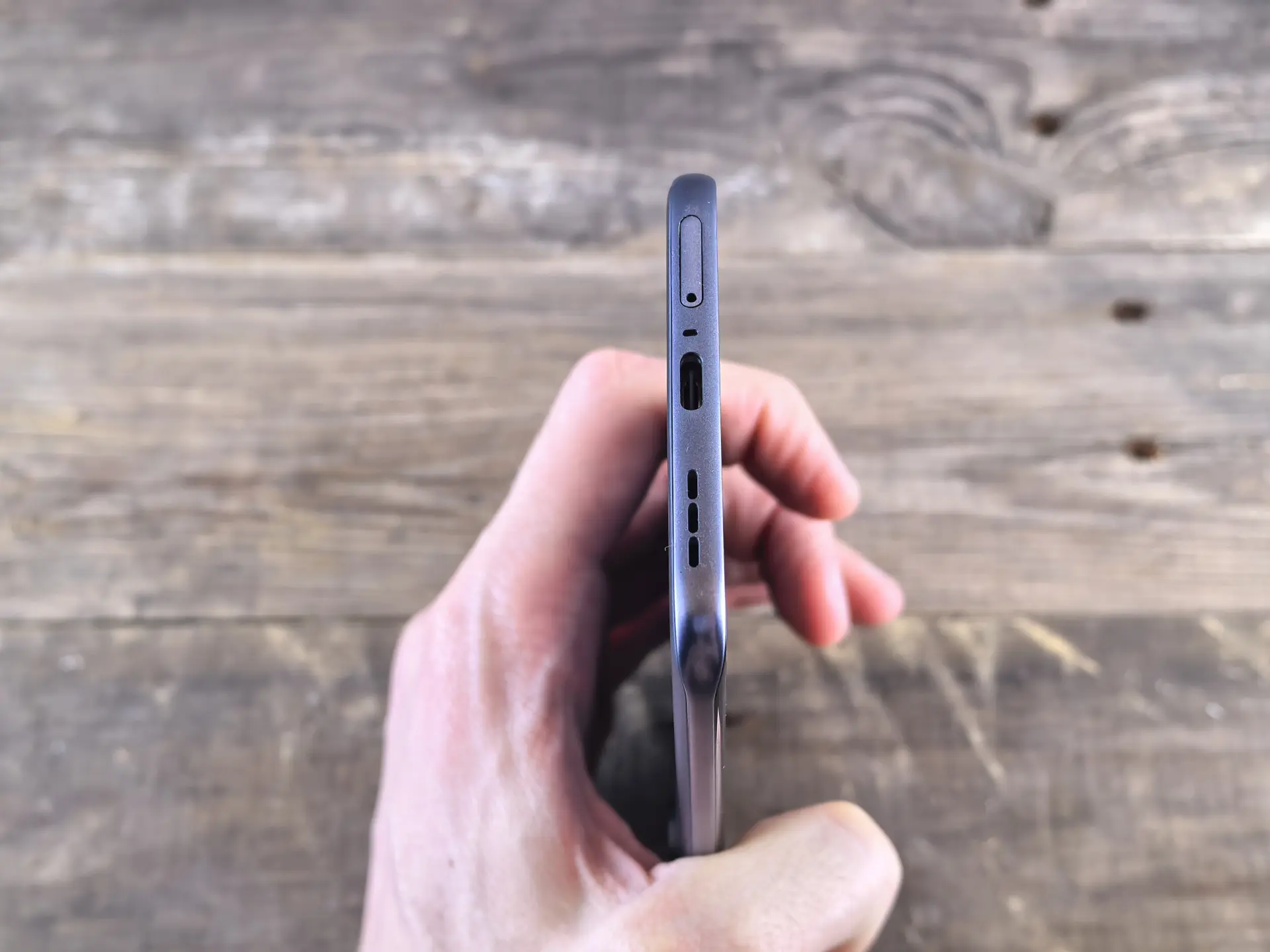 Обзор TECNO Spark 40 Pro+: элегантного смартфона с тонким корпусом и беспроводной зарядкой