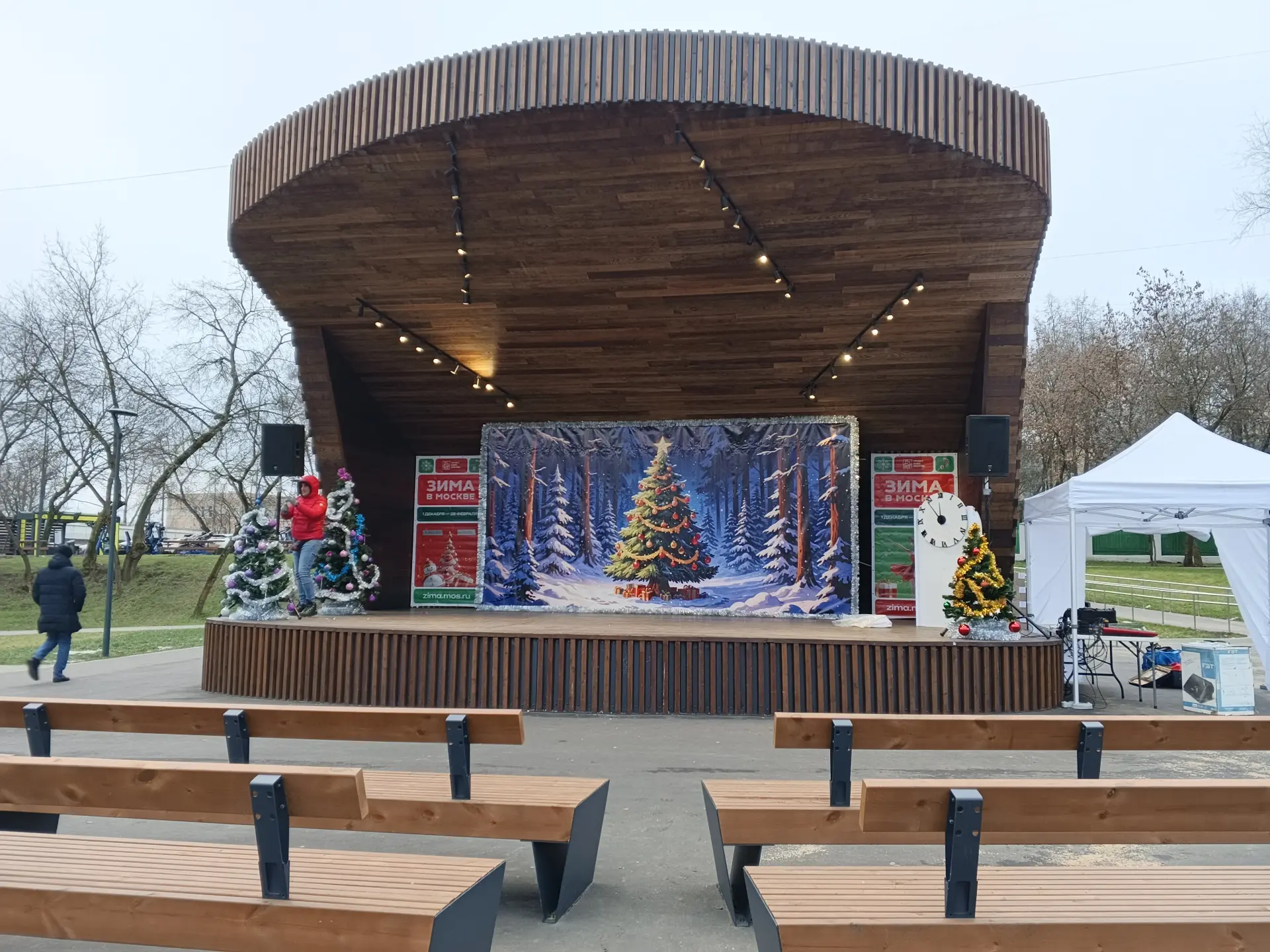 Обзор TECNO Spark 40 Pro+: элегантного смартфона с тонким корпусом и беспроводной зарядкой