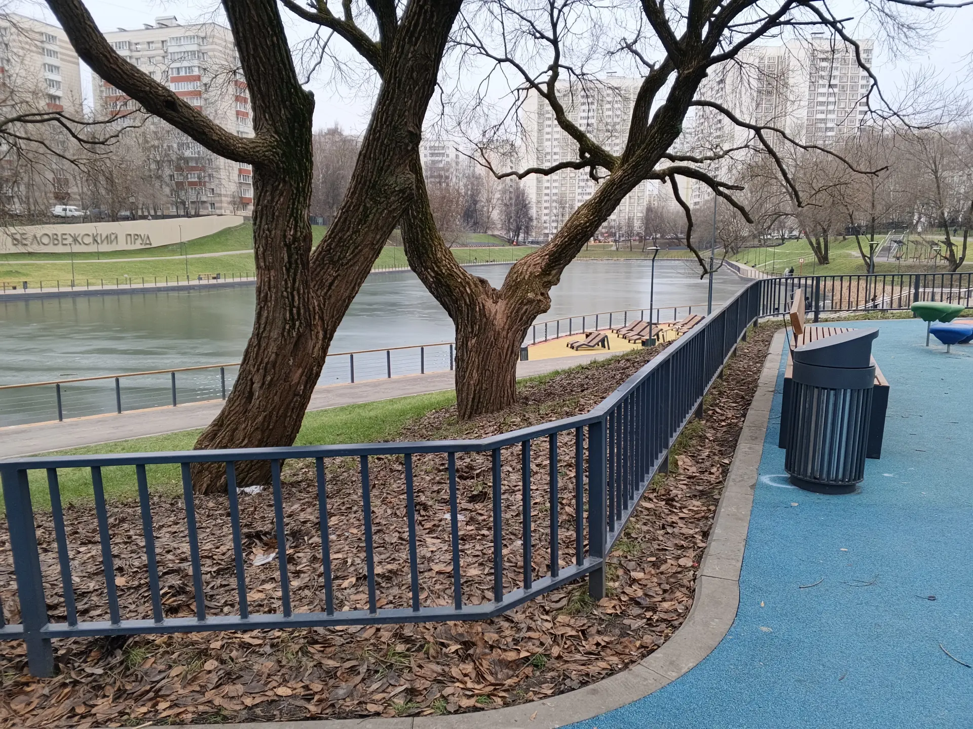 Обзор TECNO Spark 40 Pro+: элегантного смартфона с тонким корпусом и беспроводной зарядкой