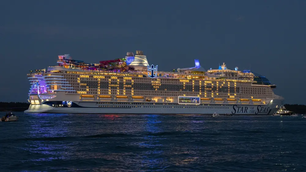 Samsung оснастила лайнер Star of the Seas более чем 6000 экранами