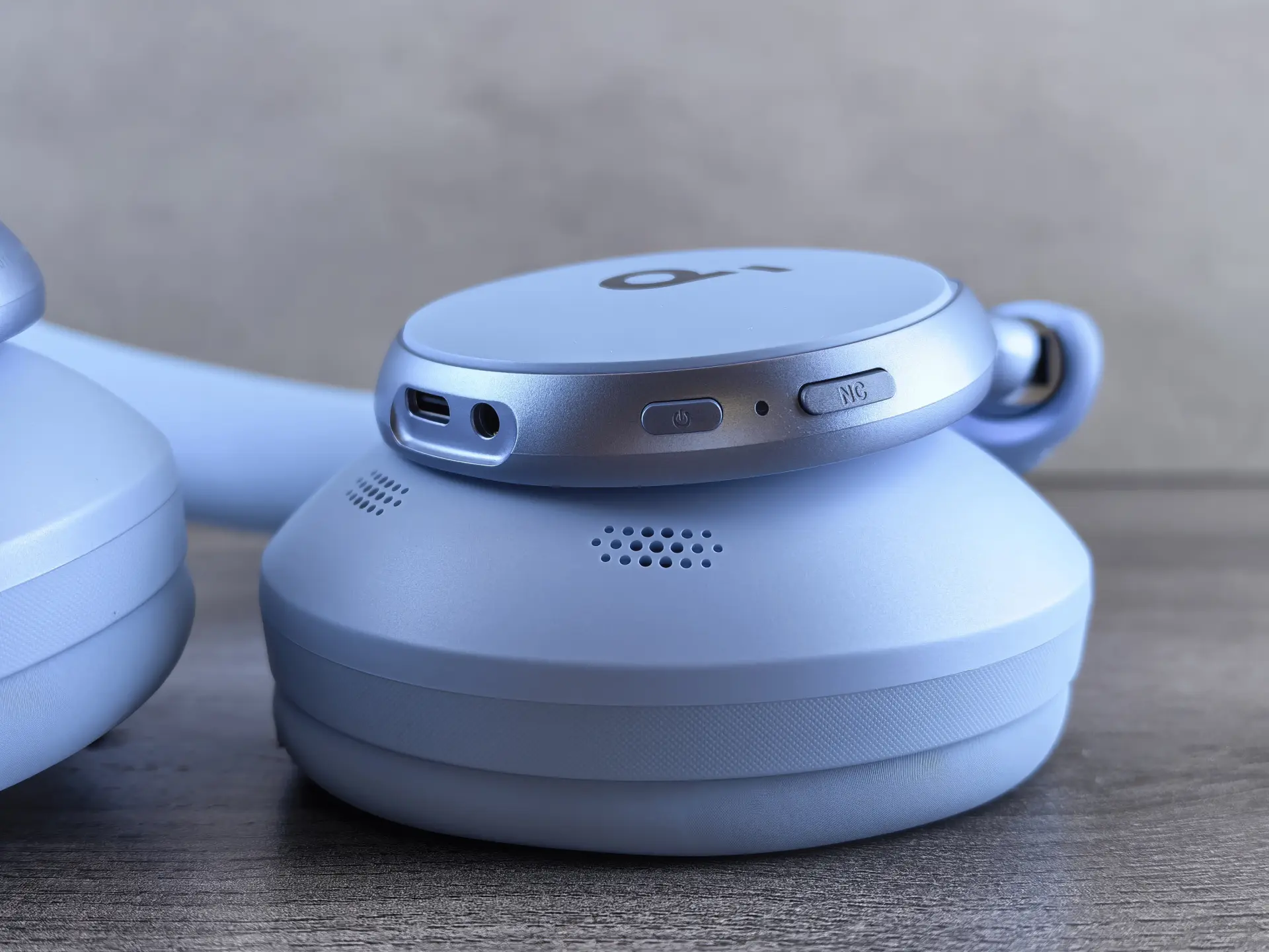 Тест наушников Anker Soundcore Space One: честный обзор шумоподавления, звука и автономности