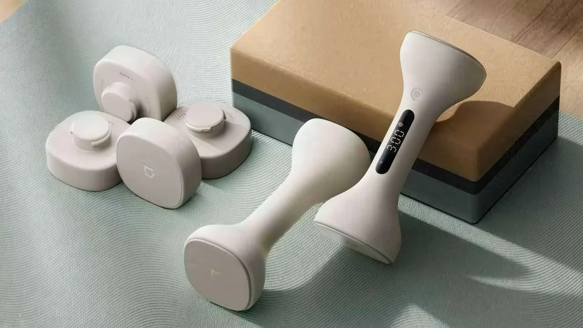 Xiaomi представила умные гантели Mijia Smart Dumbbells