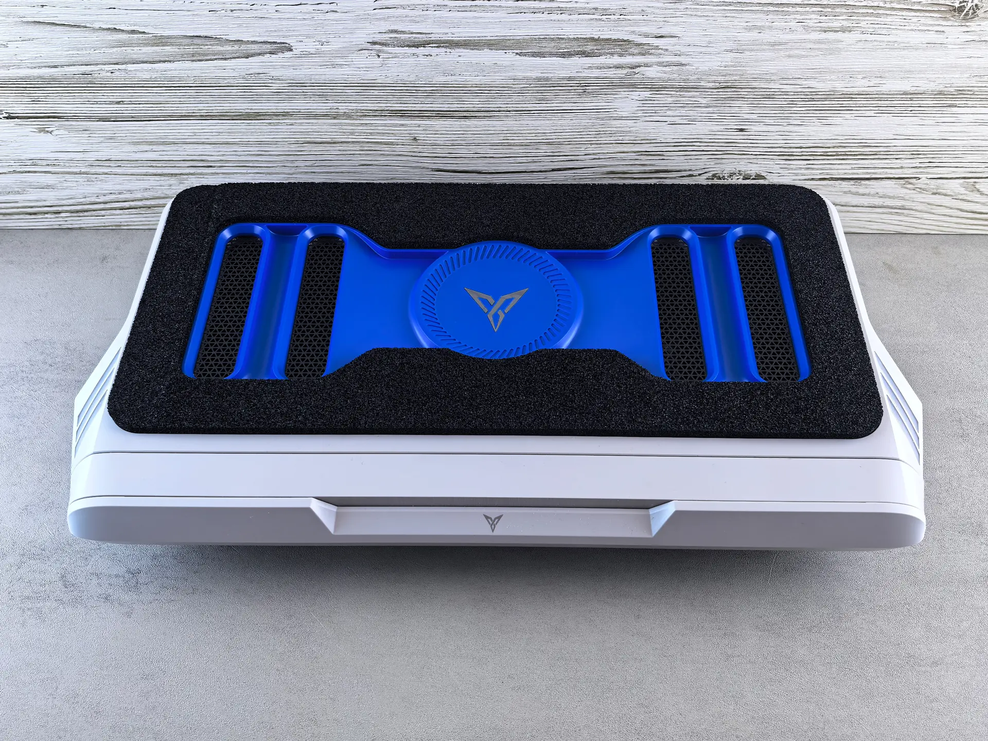 Обзор охлаждающей подставки для ноутбуков Flydigi Supercharged BS1