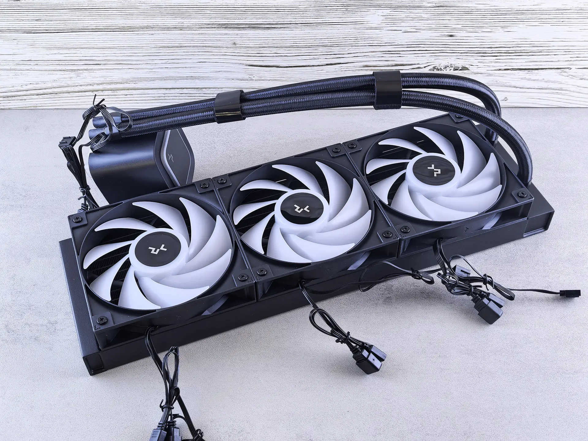 Обзор системы водяного охлаждения DeepCool LE360 V2