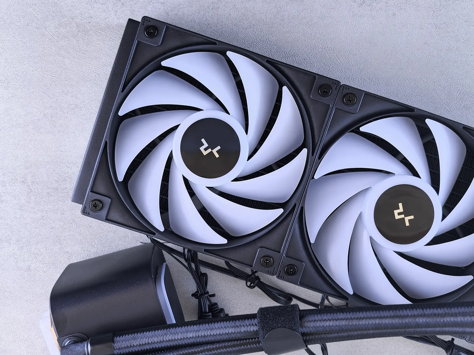 Обзор системы водяного охлаждения DeepCool LE360 V2