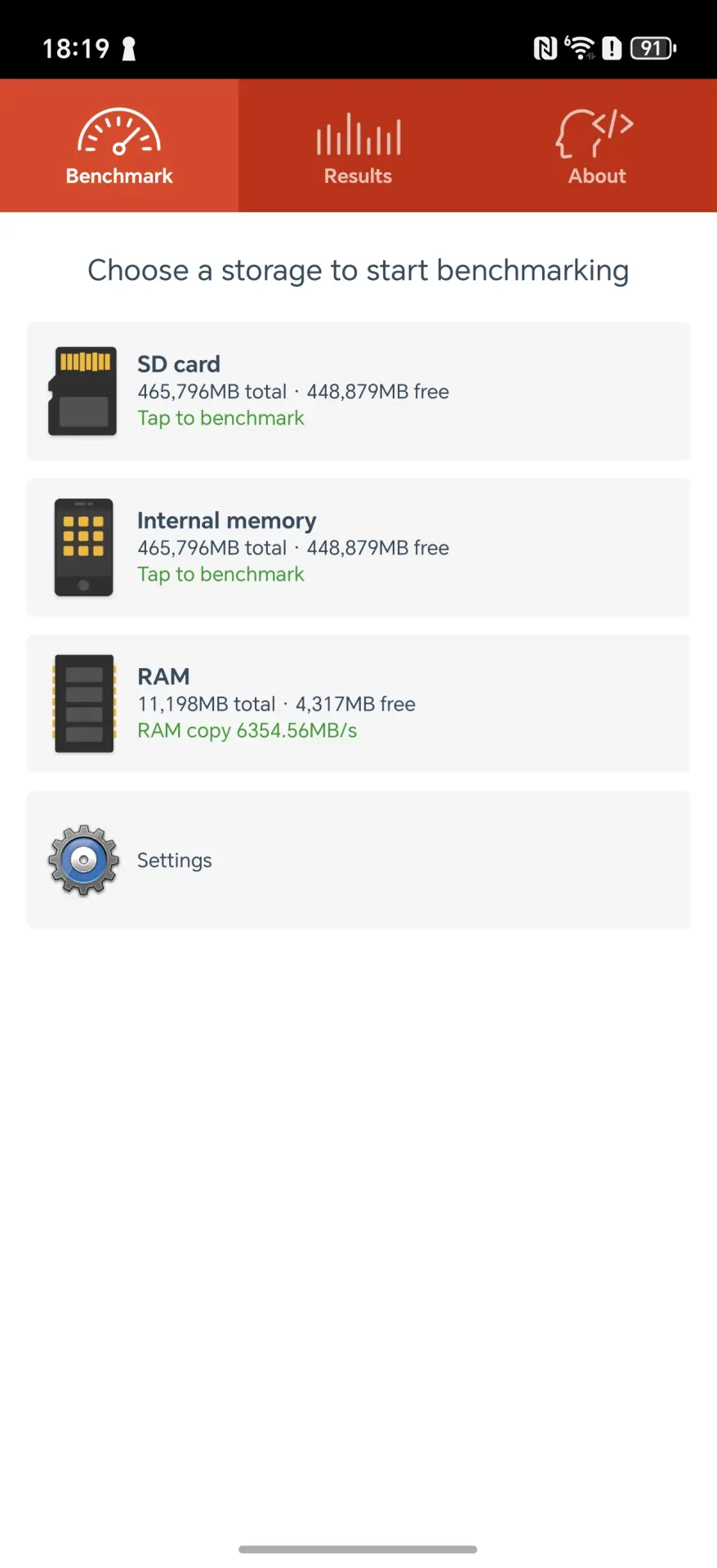 TECNO Camon 40 Pro 5G или HONOR Magic 7 Pro: какой смартфон выбрать