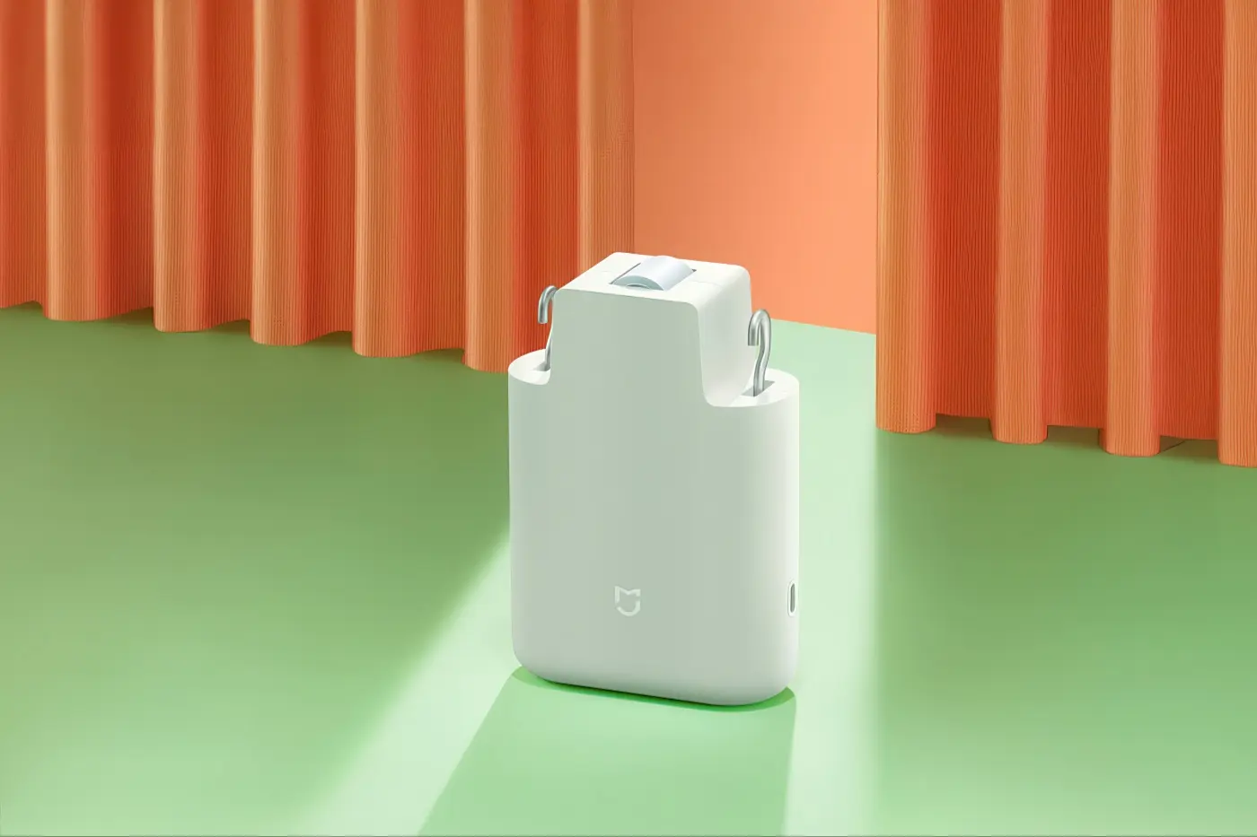 Xiaomi представила устройство Mijia Curtain Companion для автоматизации штор