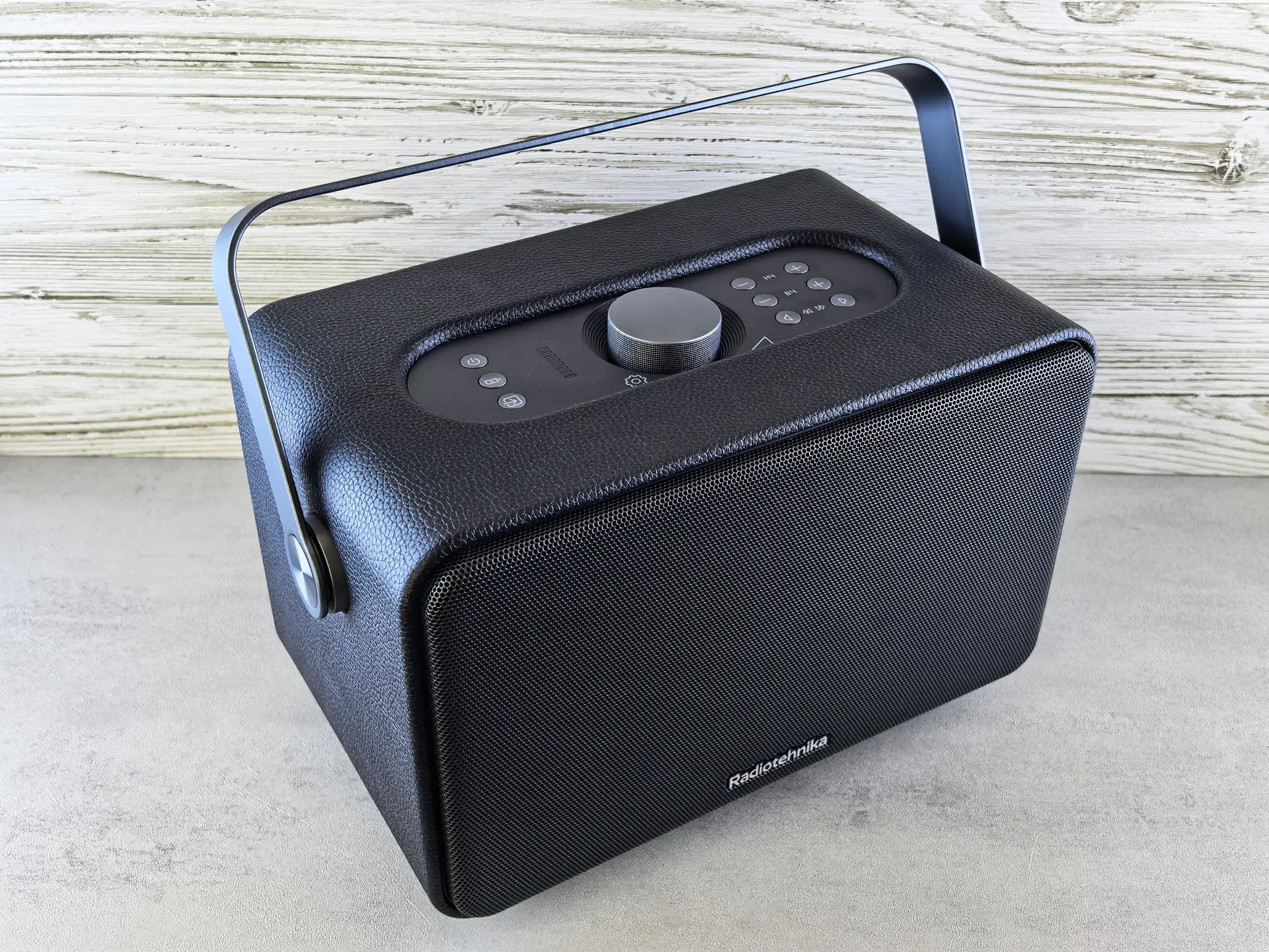 Тест-драйв портативной акустической системы Radiotehnika Impulse P1