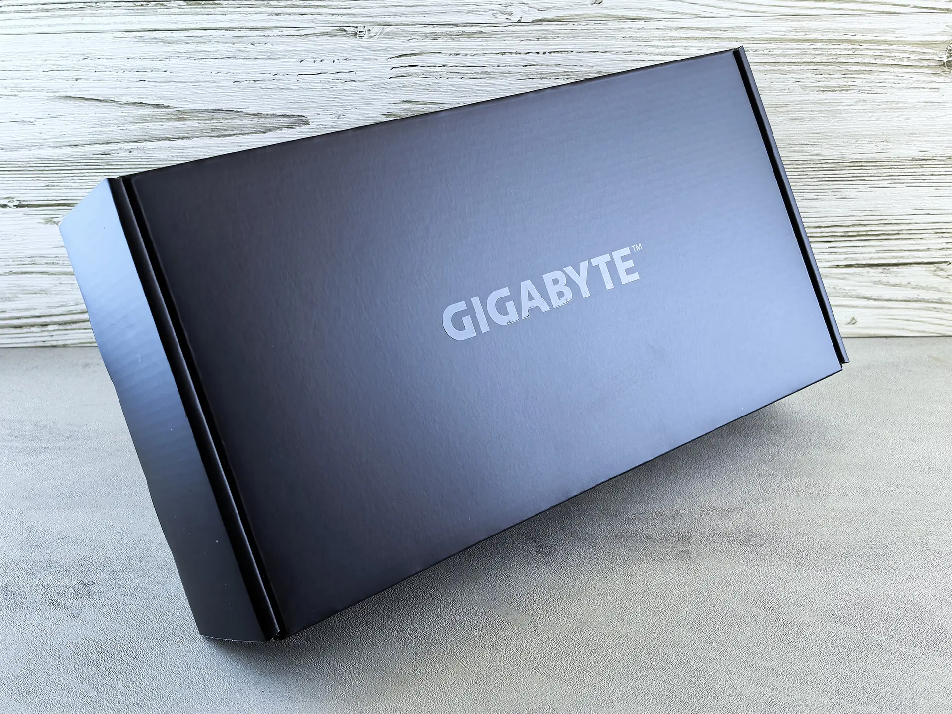 Тест-драйв видеокарты GIGABYTE GeForce RTX 5060 AERO OC 8G