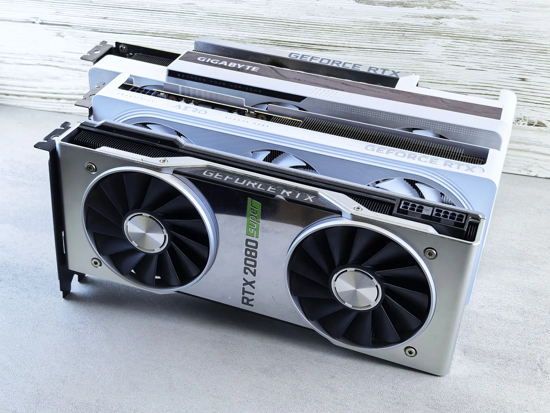 Тест-драйв видеокарты GIGABYTE GeForce RTX 5060 AERO OC 8G