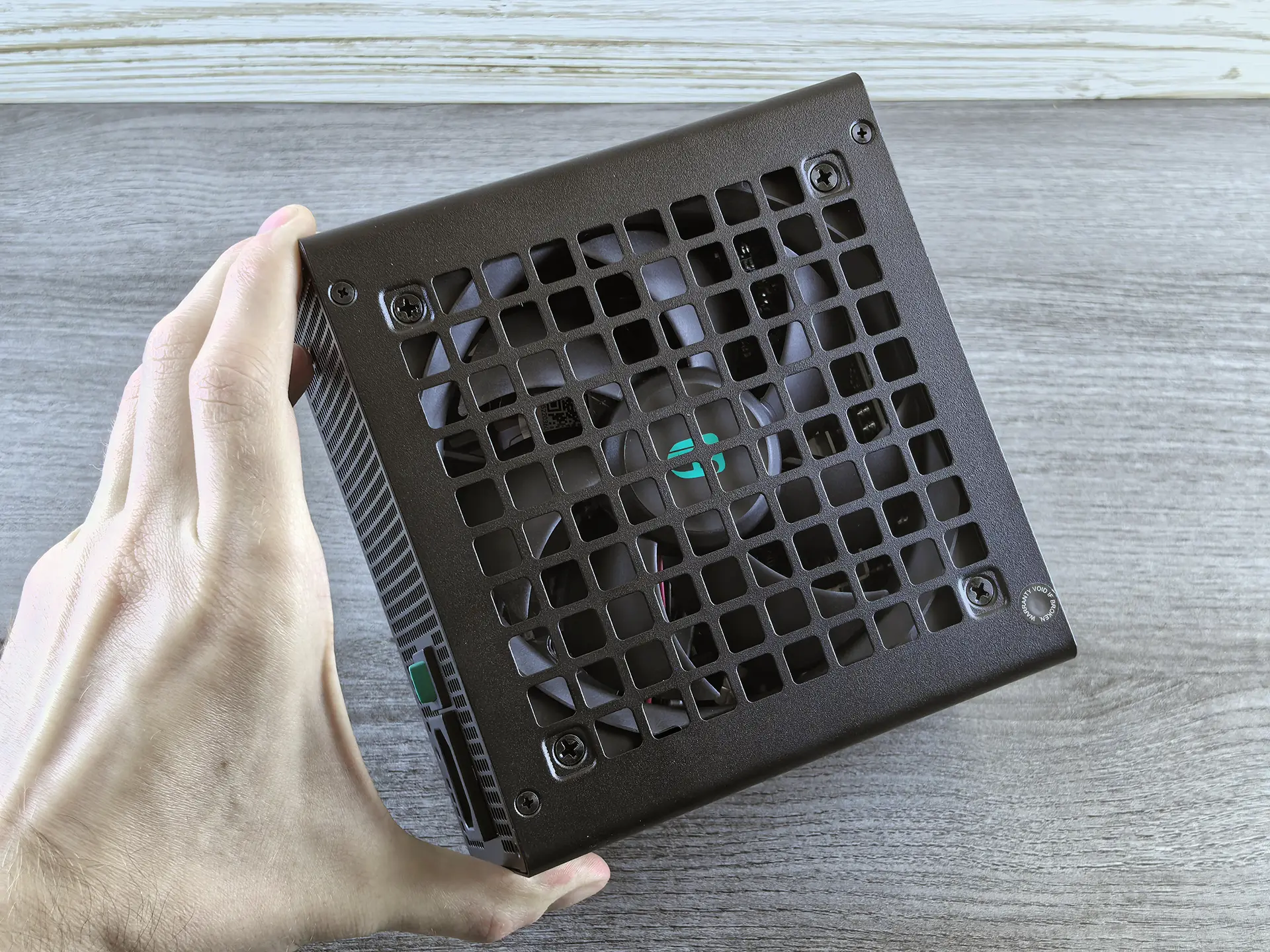 Обзор блока питания GamerStorm PQ1200G GOLD: 1200 Вт, стандарт ATX 3.1 и 10 лет гарантии