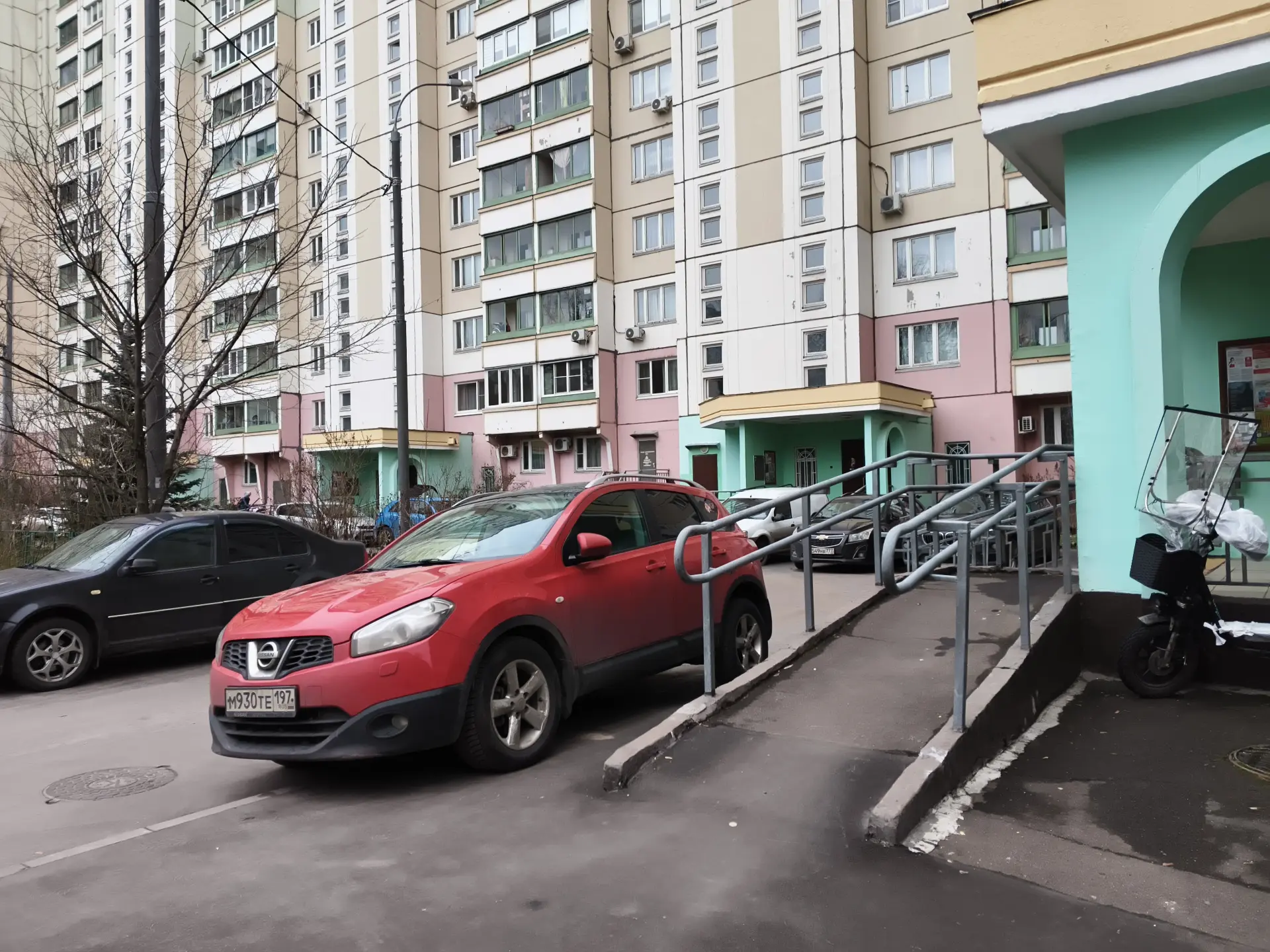 Обзор iQOO Z10R: смартфона с ёмкой батареей, крепким стеклом и хорошей селфи-камерой