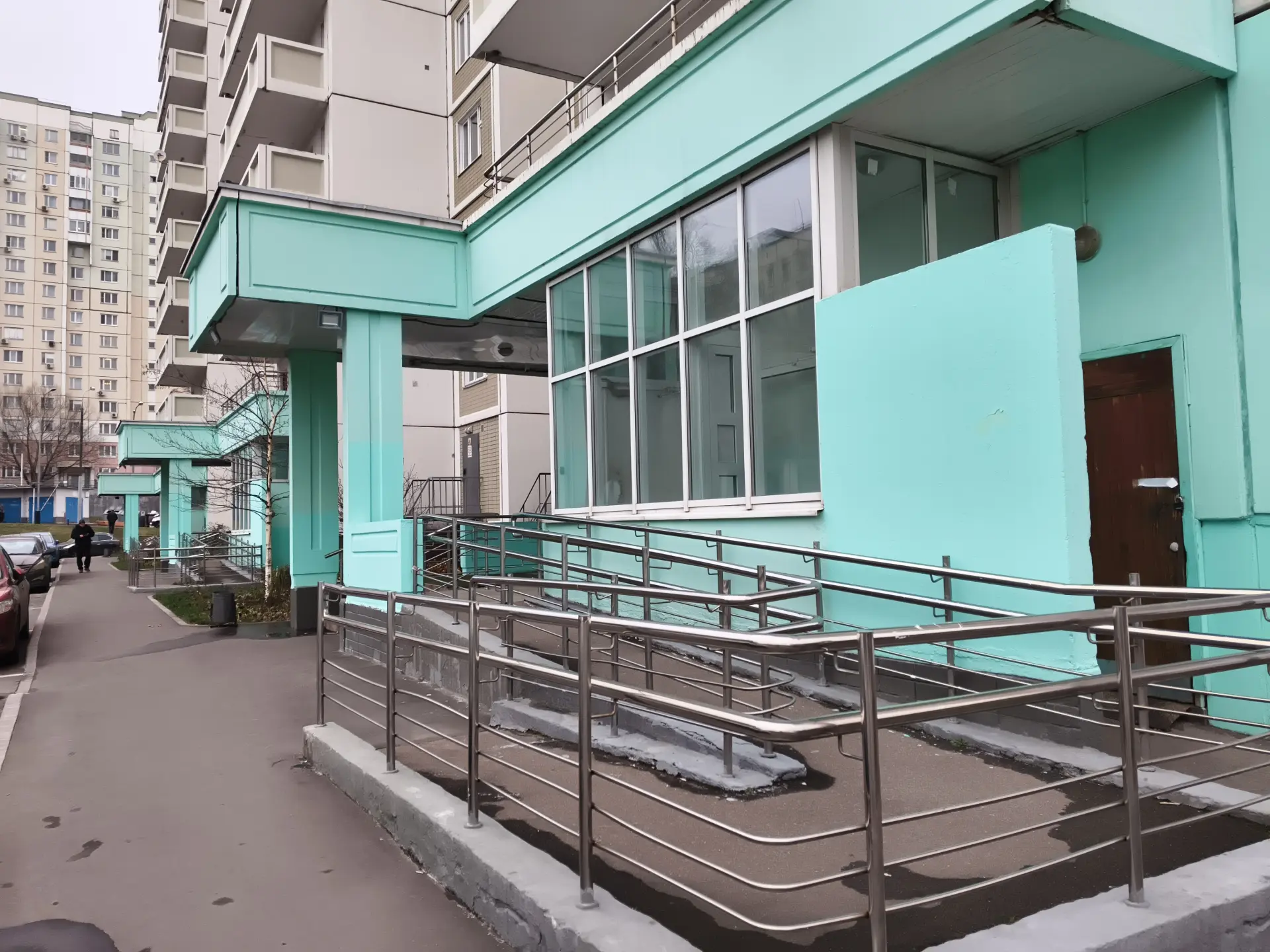 Обзор iQOO Z10R: смартфона с ёмкой батареей, крепким стеклом и хорошей селфи-камерой