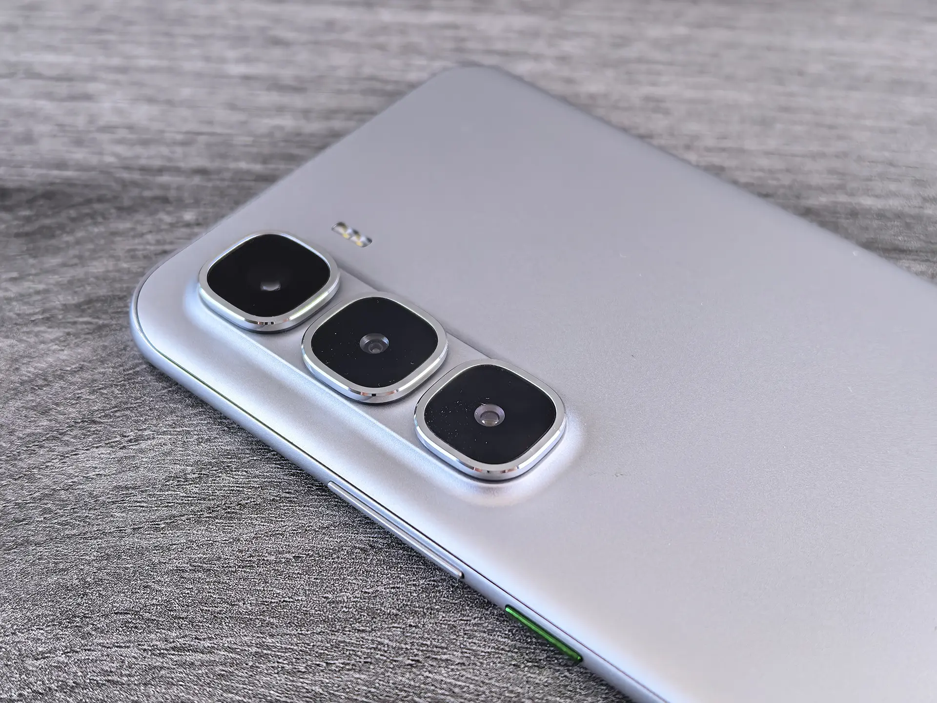 Обзор смартфона Infinix Hot 60 Pro+