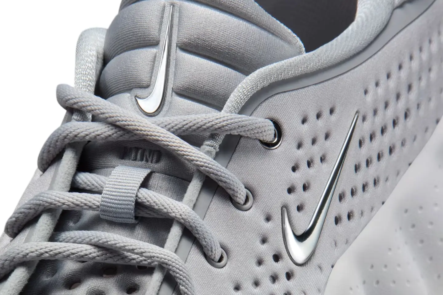 Nike Mind 002: кроссовки, которые «массируют» мозг через стопы. Разбираемся в технологии
