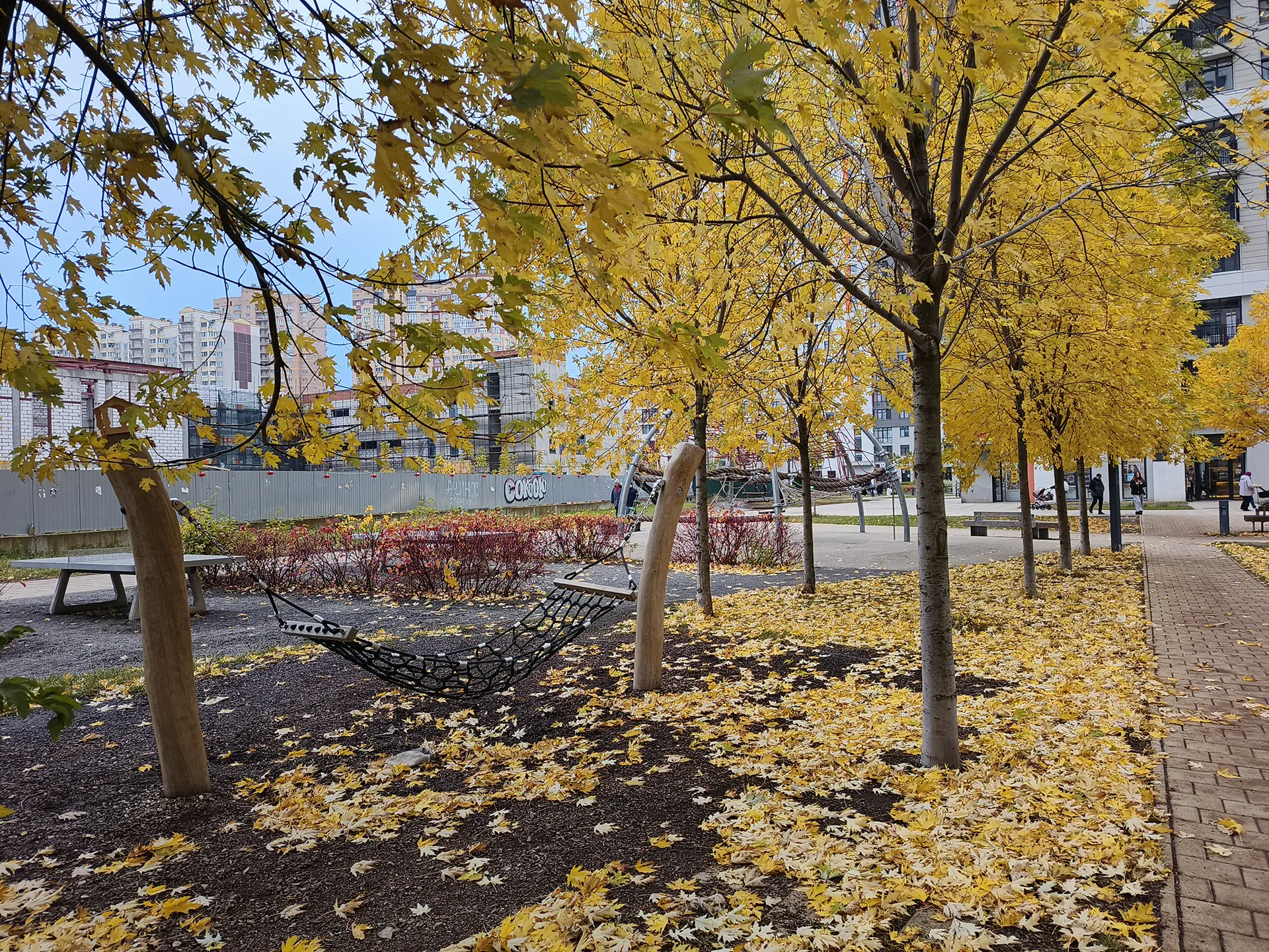 TECNO POVA 7 Ultra 5G: смартфон с балансом мощности, автономности и стиля