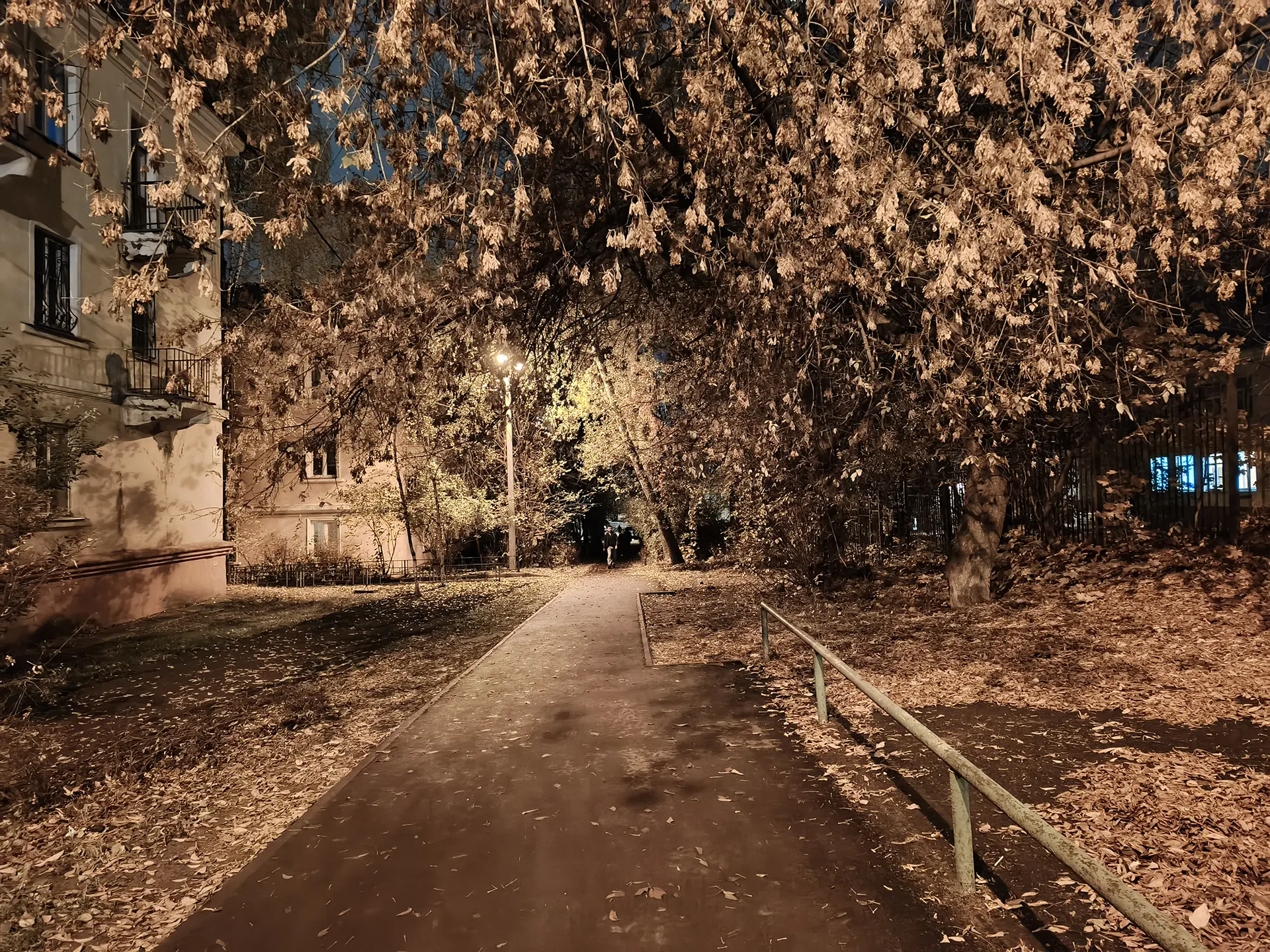 TECNO POVA 7 Ultra 5G: смартфон с балансом мощности, автономности и стиля