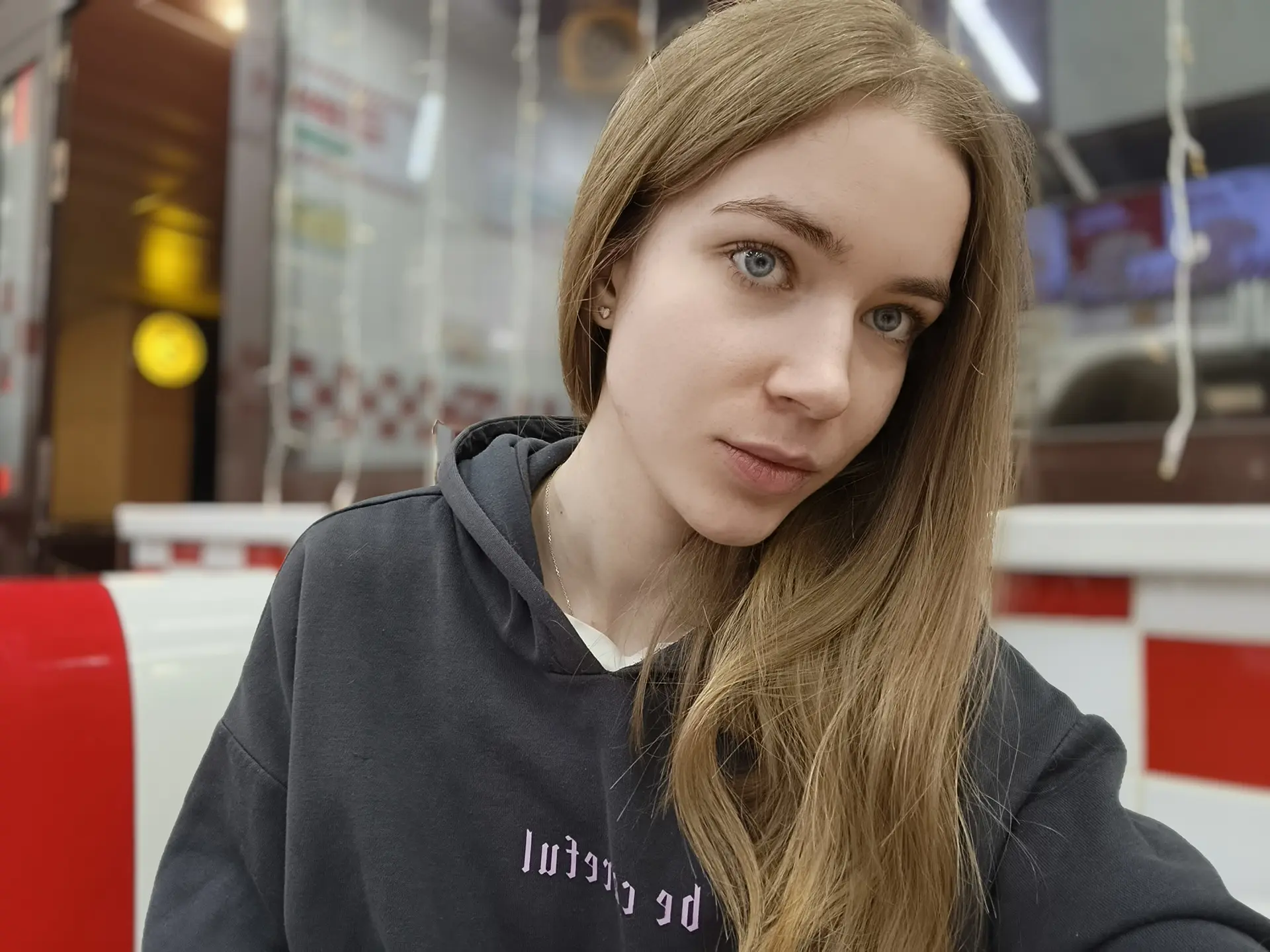 TECNO POVA 7 Ultra 5G: смартфон с балансом мощности, автономности и стиля