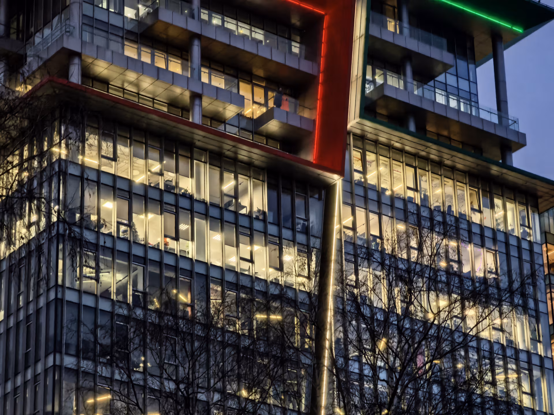 HUAWEI Pura 80: когда «база» не означает «компромисс»