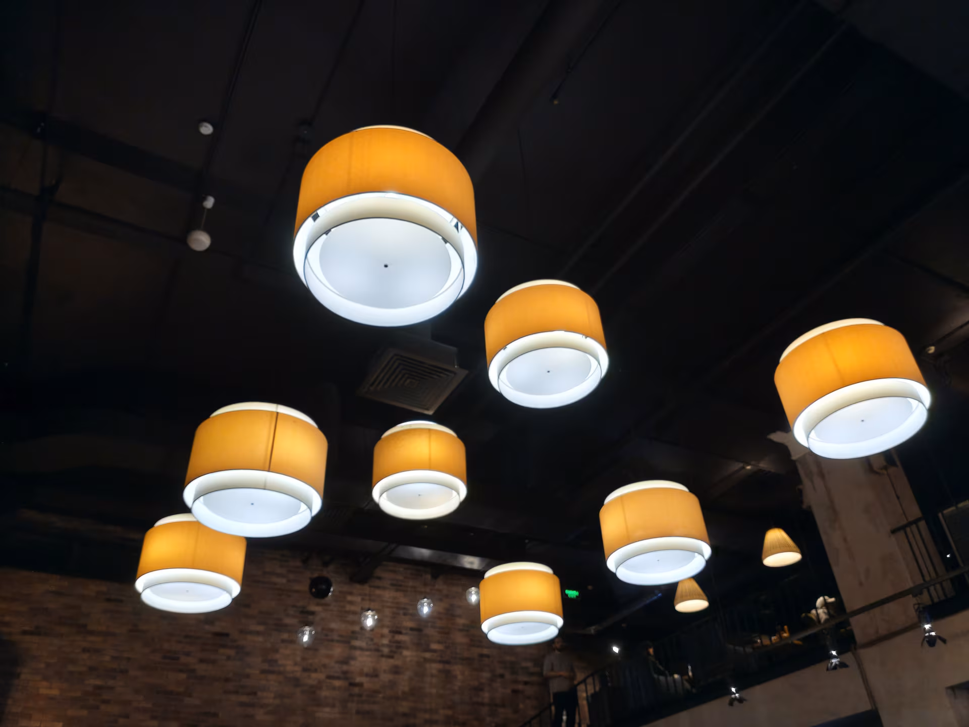 Обзор Infinix Note 60 Pro: титановый «комбайн» с батареей 6500 мА·ч и матричным экраном