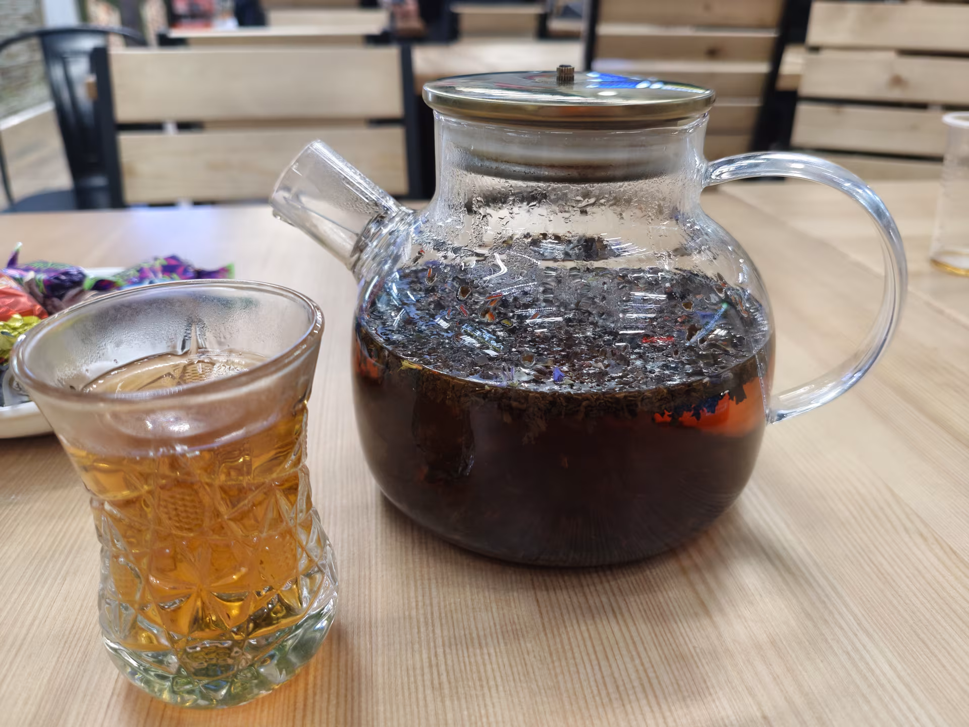 Обзор Infinix Note 60 Pro: титановый «комбайн» с батареей 6500 мА·ч и матричным экраном