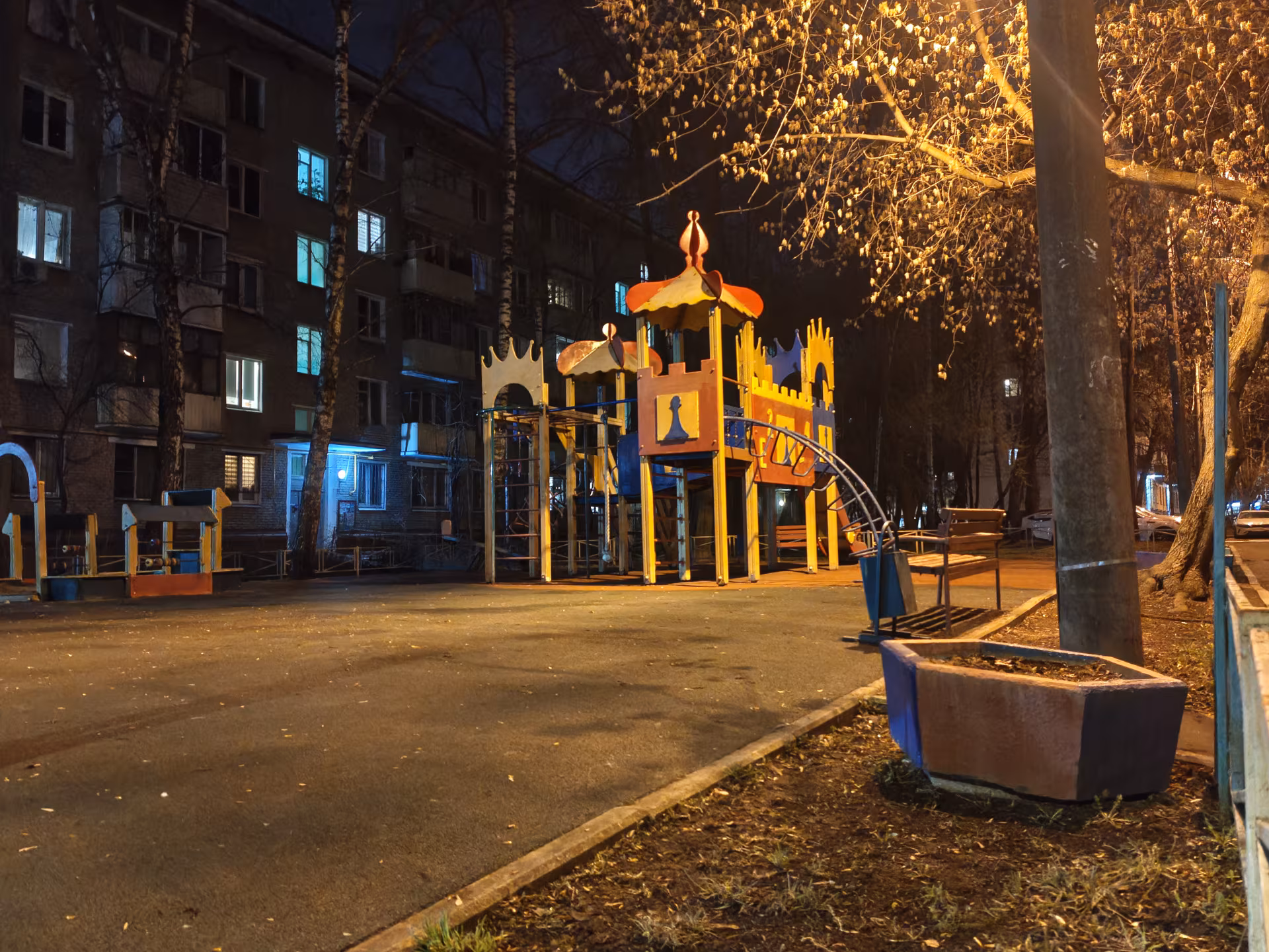 Обзор Infinix Note 60 Pro: титановый «комбайн» с батареей 6500 мА·ч и матричным экраном