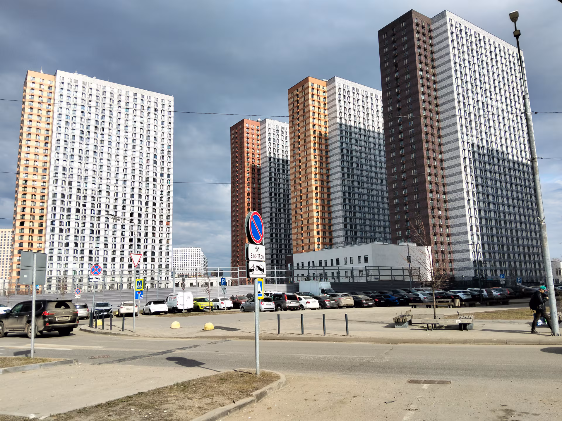 Обзор realme C85. Живучий «танк» на устаревающем процессоре