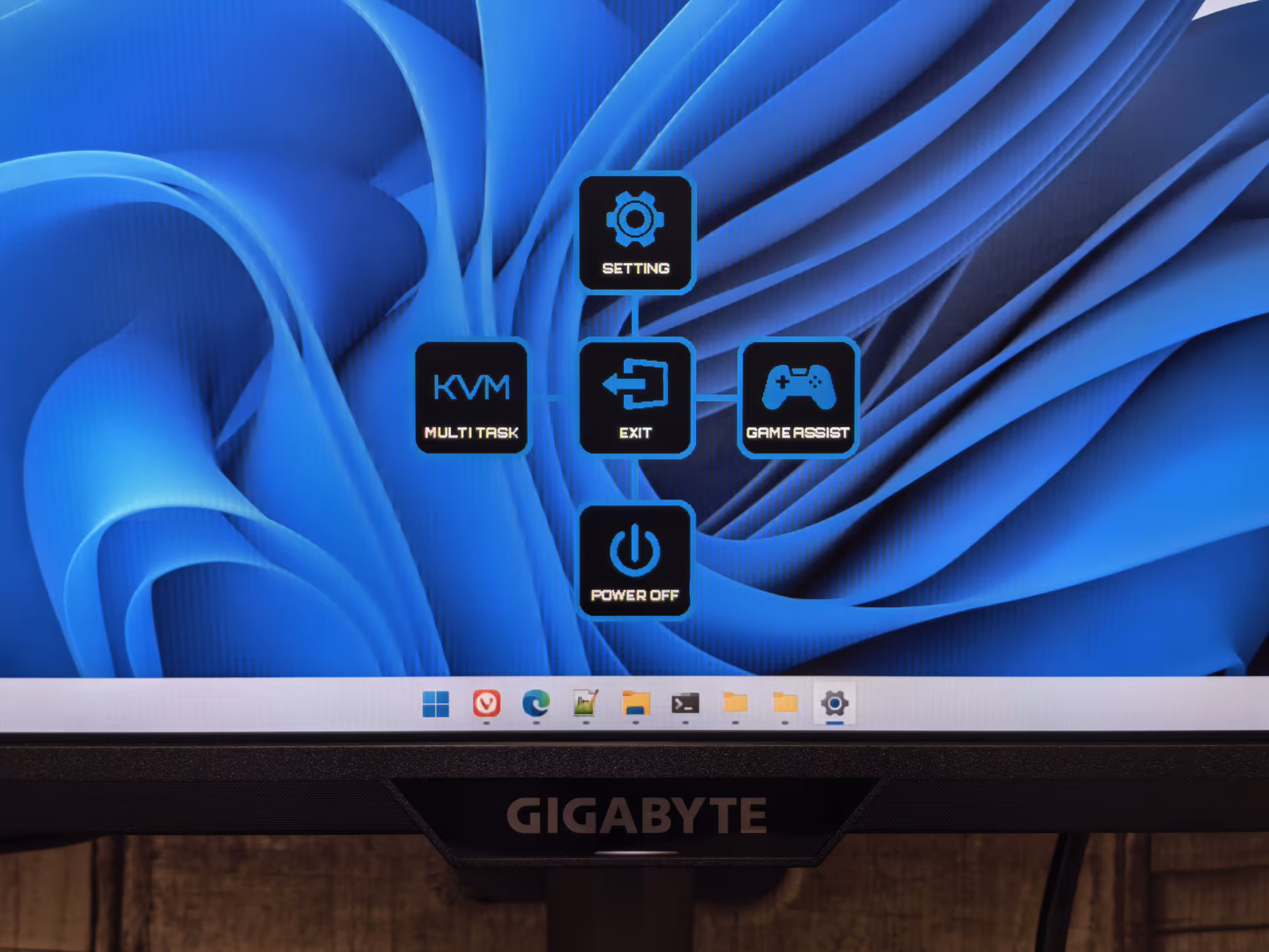 Обзор геймерского монитора GIGABYTE M27Q2 QD