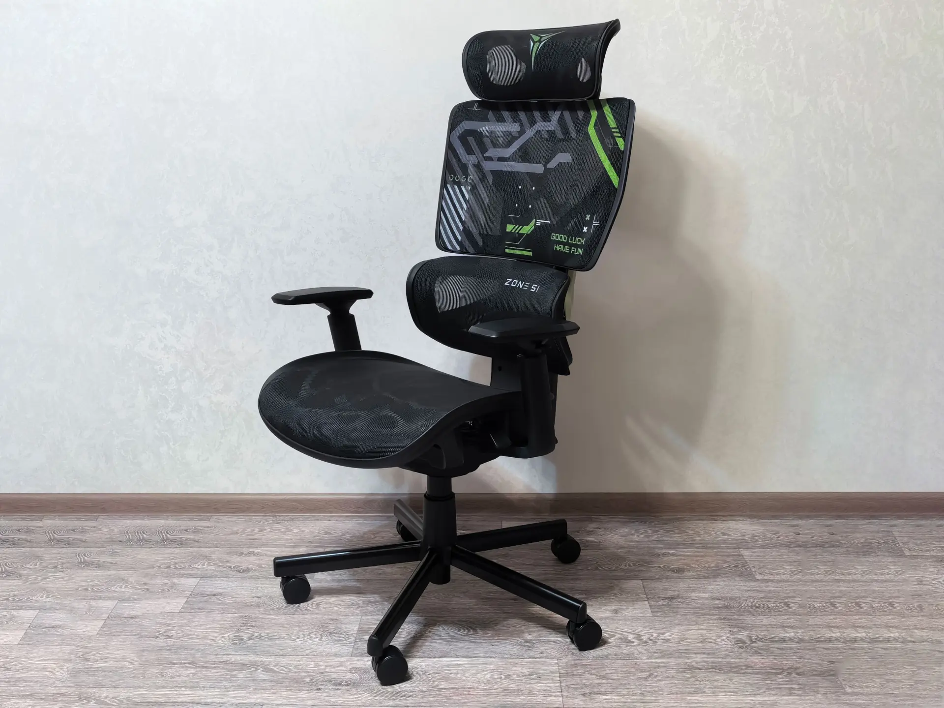 Обзор Zone 51 Freelancer K5: когда геймер вырос и у него заболела спина