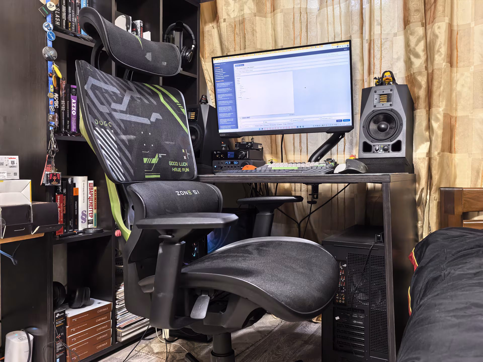 Обзор Zone 51 Freelancer K5: когда геймер вырос и у него заболела спина