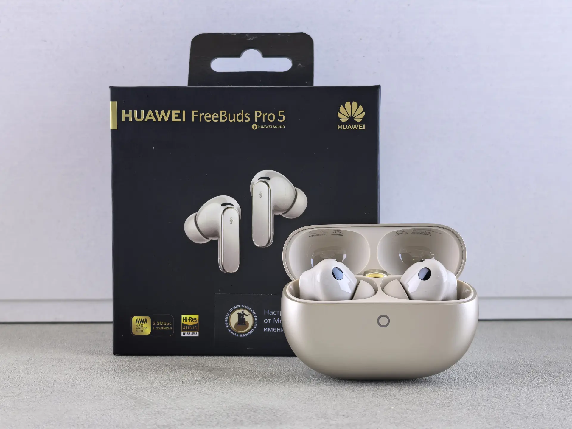 Коллаб с консерваторией, управление головой и дорогой дизайн — три кита, на которых держатся беспроводные наушники HUAWEI FreeBuds Pro 5
