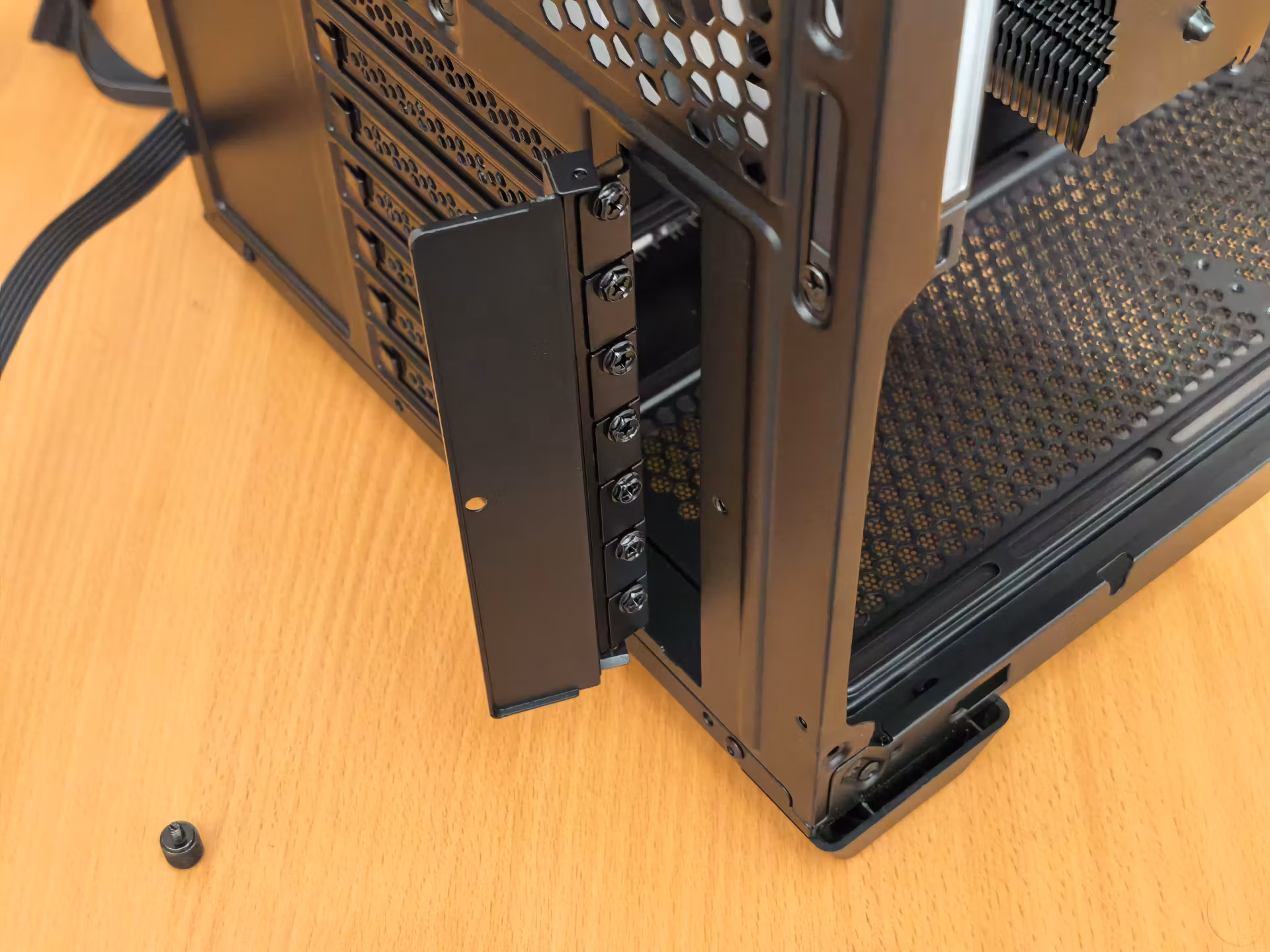 Обзор корпуса DeepCool CG590U 5F