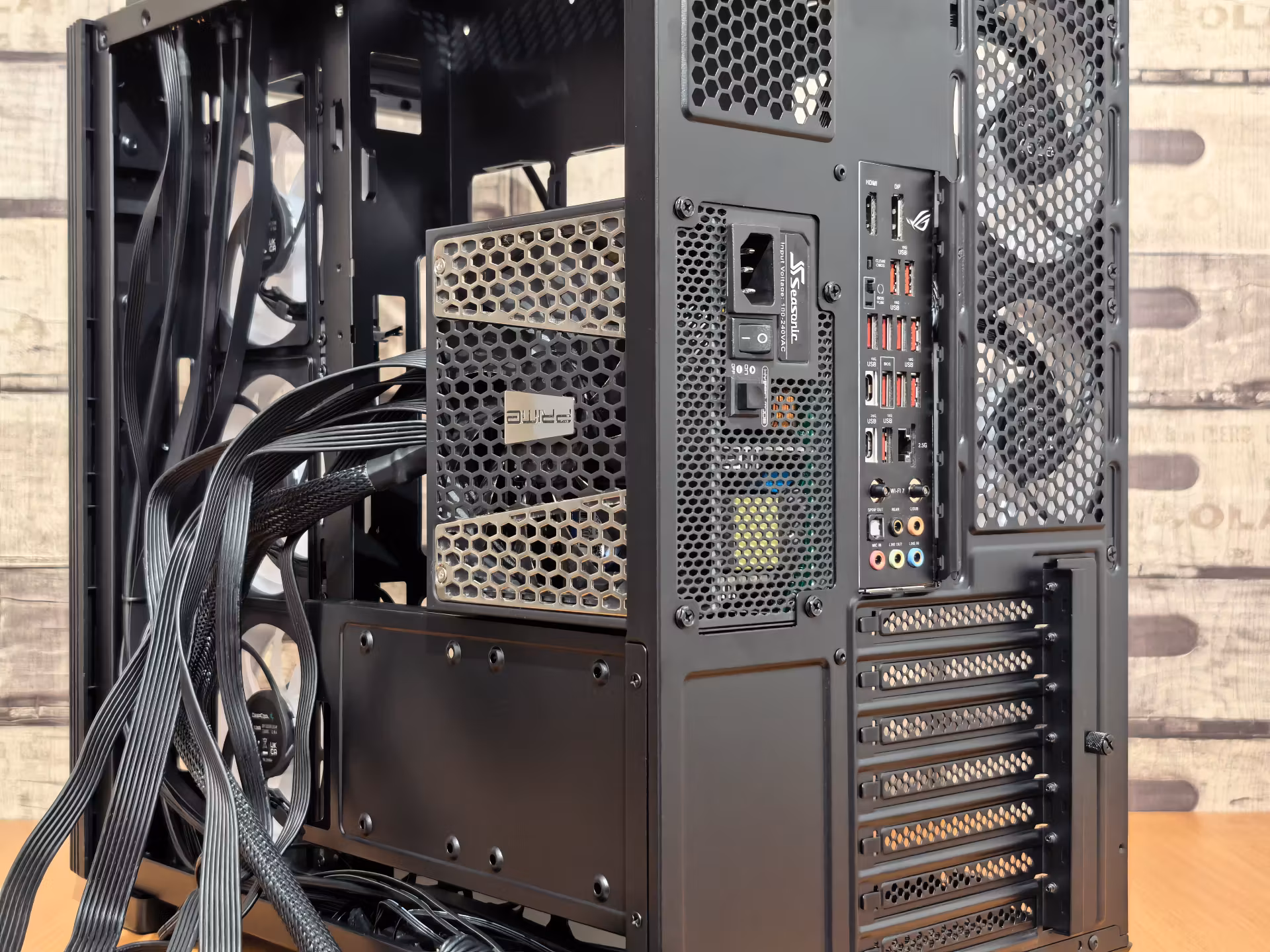 Обзор корпуса DeepCool CG590U 5F