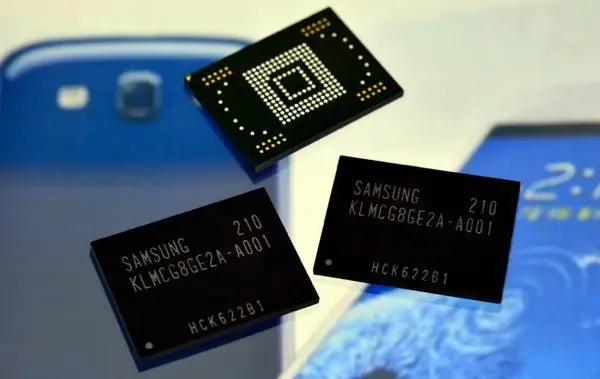 В Samsung наладили производство скоростных 128-гигабайтных чипов для смартфонов