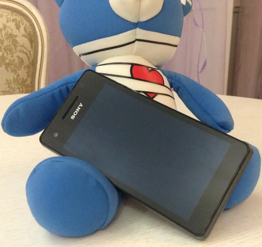 Американский японец в России. Обзор Sony Xperia ion