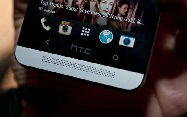 XDA превратили лого HTC на смартфоне One в кнопку!