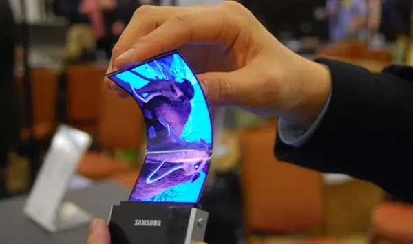 У Samsung Galaxy Note III будет небьющееся стекло