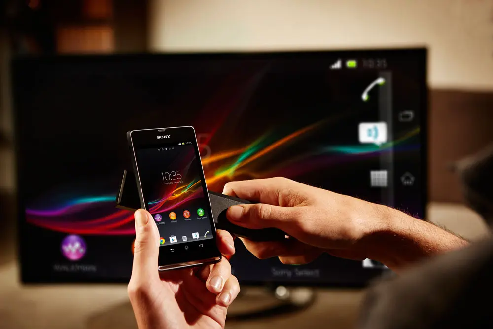 Sony Mobile представляет весеннее обновление линейки Xperia – смартфоны Xperia SP и Xperia L