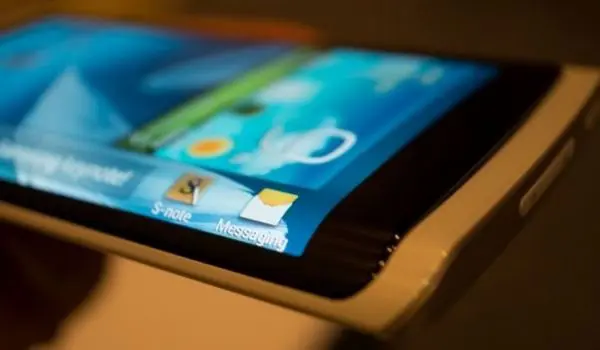 Galaxy Note 4: металл, изогнутый экран, оптическая стабилизация, датчик излучения ультрафиолета